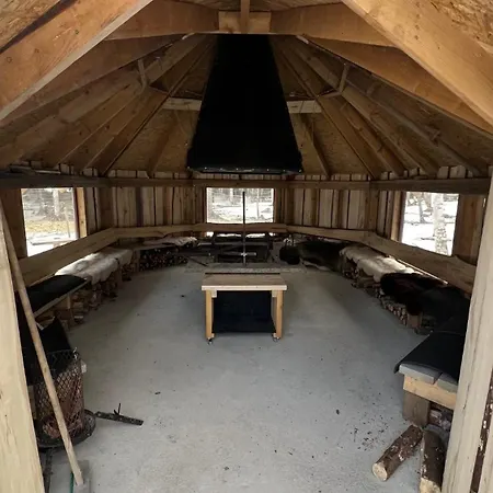 Elaemyksellinen Glamping-teltassa Luxussátor *